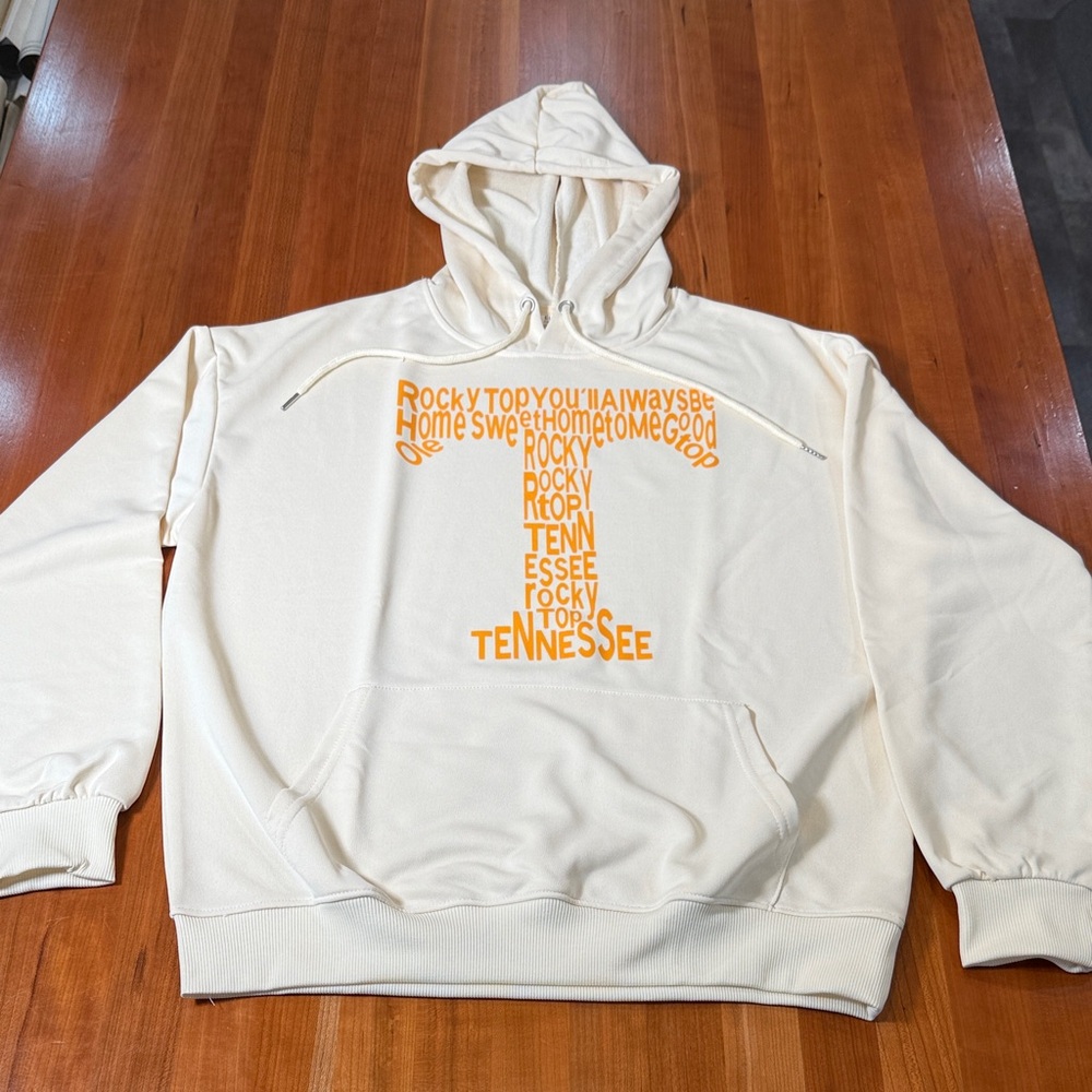 Vintage TN Home Sweet Home For Women light yellow lightweight sweatshirt small